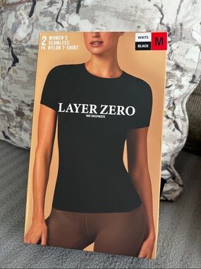 New Layer Zero 32 Degrees Women's Seamless Nylon T-Shirt - Black & White Size M